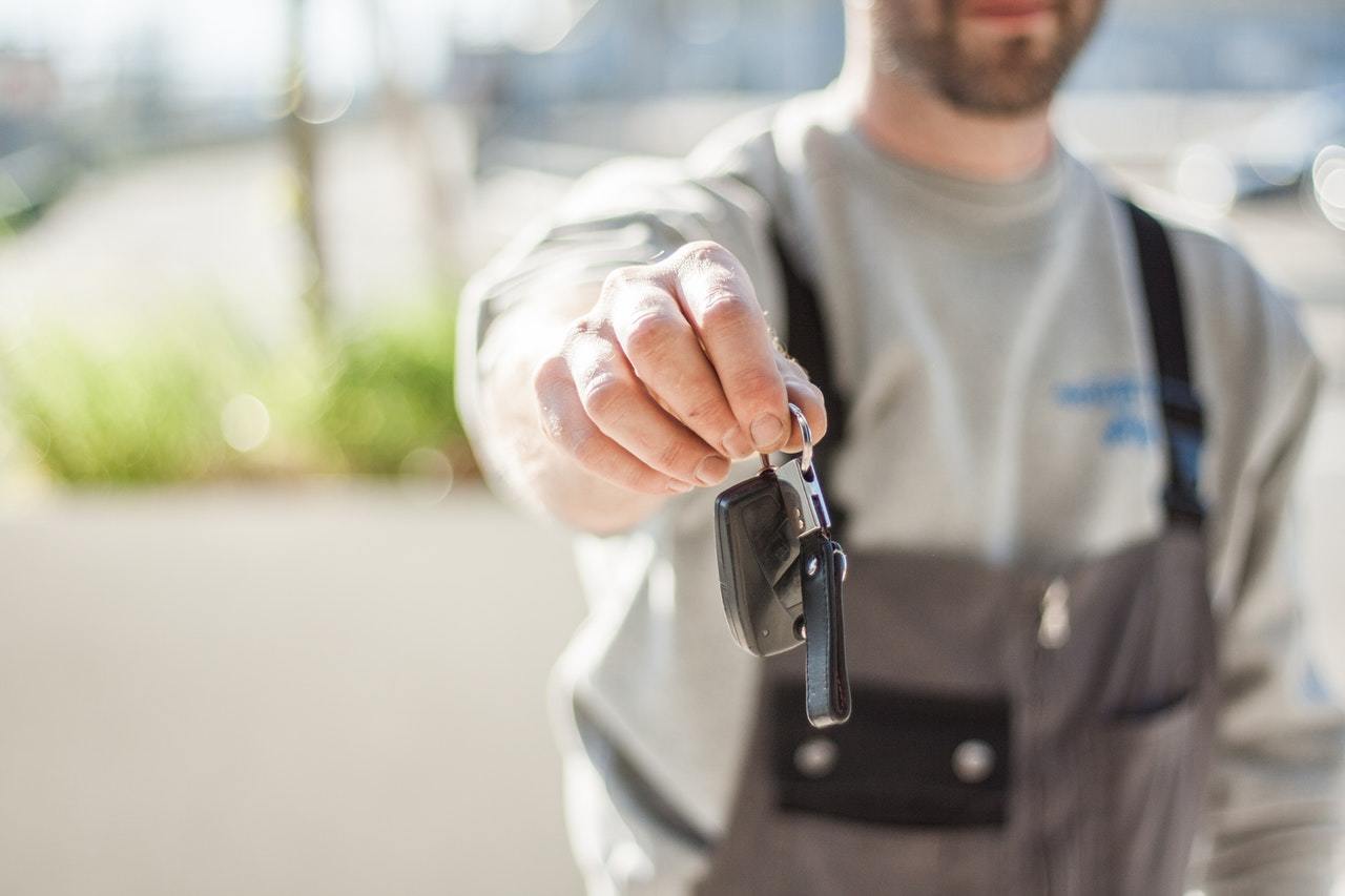 car-buying-car-dealership-car-mechanic-97075